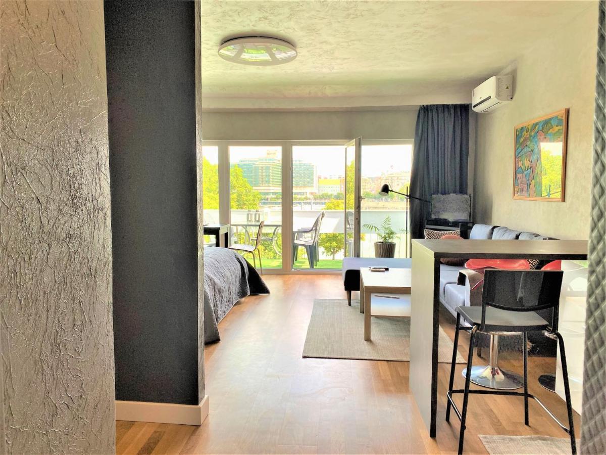 Danube View Artapartment With Balcony Budapest Ngoại thất bức ảnh