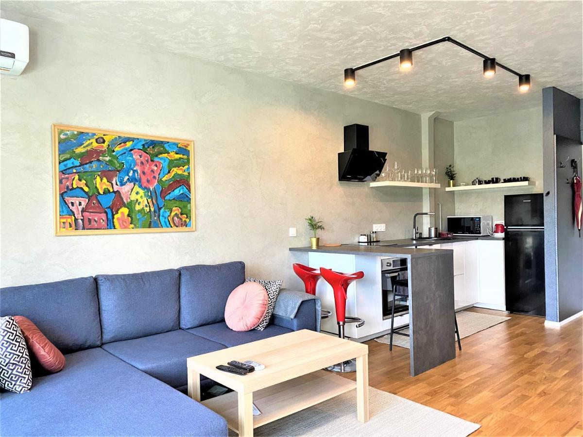 Danube View Artapartment With Balcony Budapest Ngoại thất bức ảnh